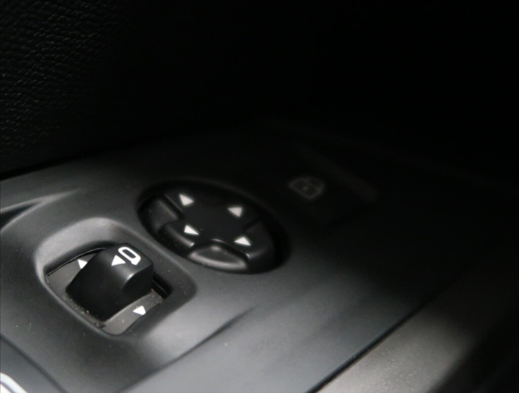 Peugeot 3008 SUV / Terénní 1,2 l 100 kw