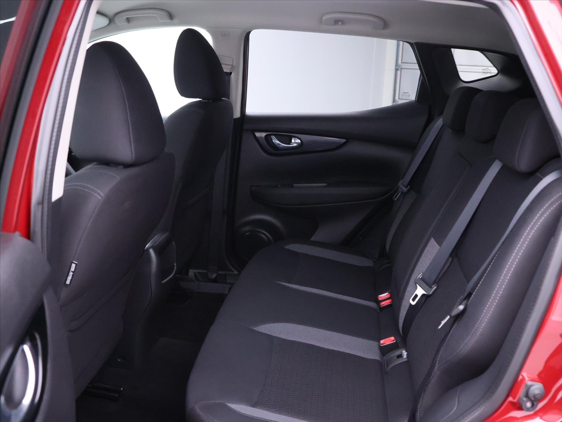Nissan Qashqai SUV / Terénní 1,3 l 117 kw
