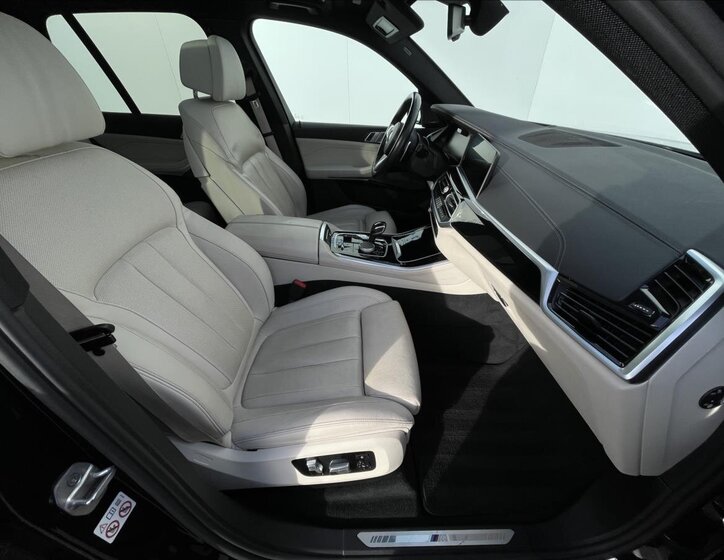 BMW X5 SUV 3,0 l 245 kw