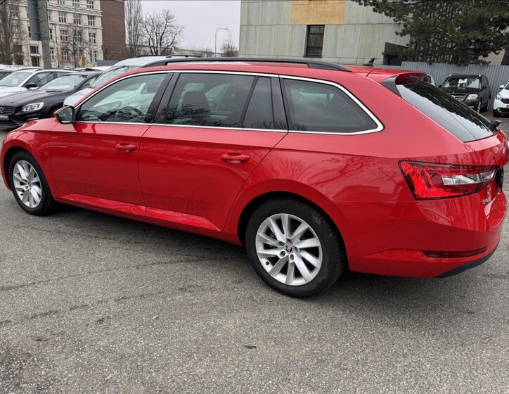 Škoda Superb Kombi 2,0 l 110 kw
