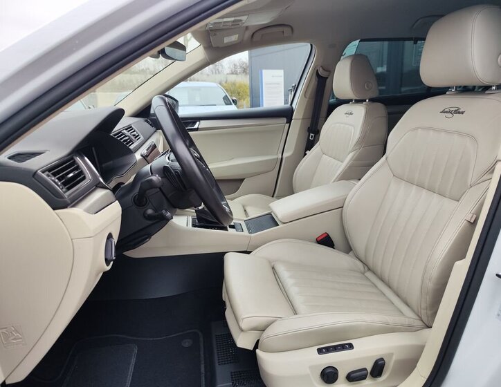 Škoda Superb 18