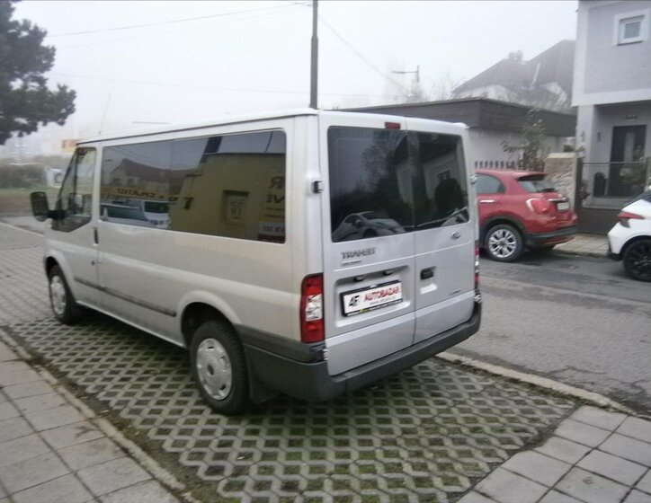 Ford Transit Kombi 2,2 l 92 kw