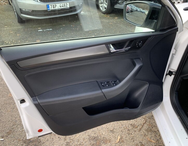 Škoda Rapid Hatchback 999,0 81 kw