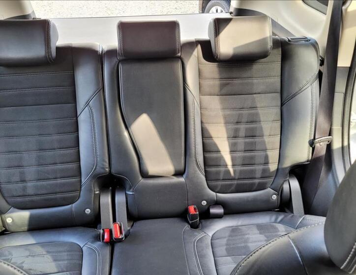 Mitsubishi Outlander 38