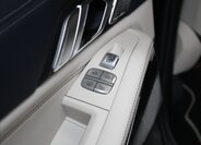 BMW X7 SUV / Terénní 3,0 l 250 kw