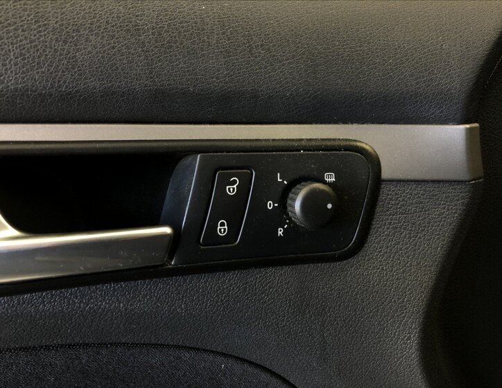 Volkswagen Touran VAN-Minibus 1,9 l 77 kw