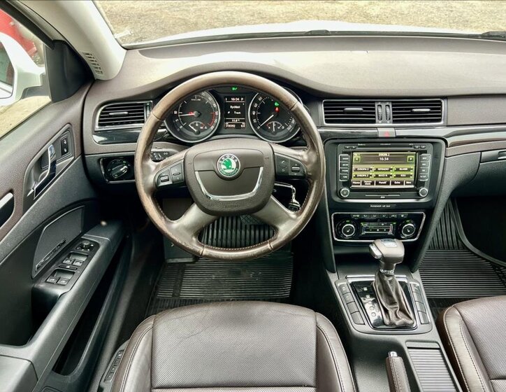 Škoda Superb 21