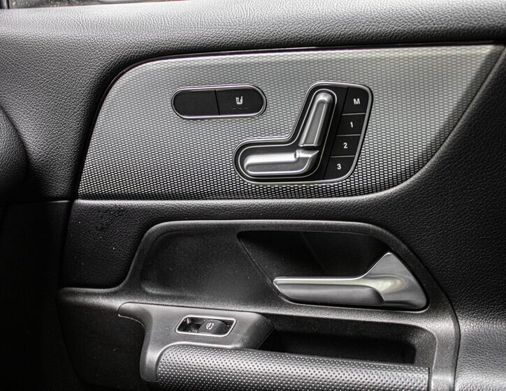 Mercedes-Benz GLB SUV / Terénní 2,0 l 110 kw
