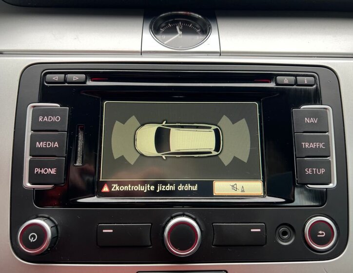 Volkswagen Passat 10