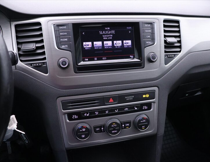 Volkswagen Golf Sportsvan 23