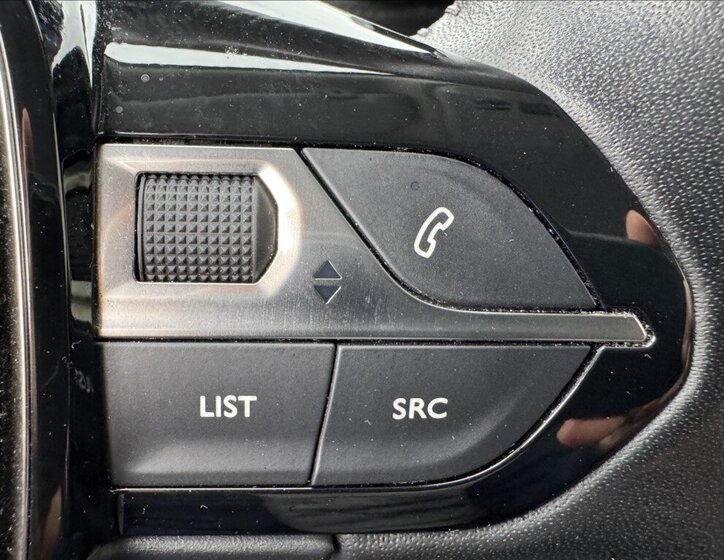 Peugeot 2008 SUV / Terénní 1,2 l 96 kw