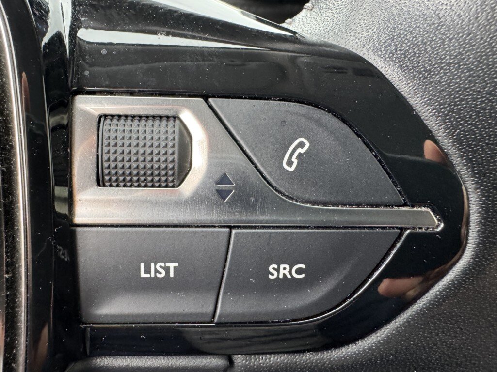 Peugeot 2008 SUV / Terénní 1,2 l 96 kw