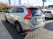 Volvo XC60 SUV 2,4 l 158 kw