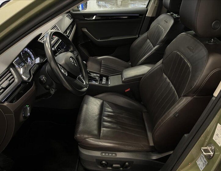 Škoda Superb Liftback 2,0 l 140 kw