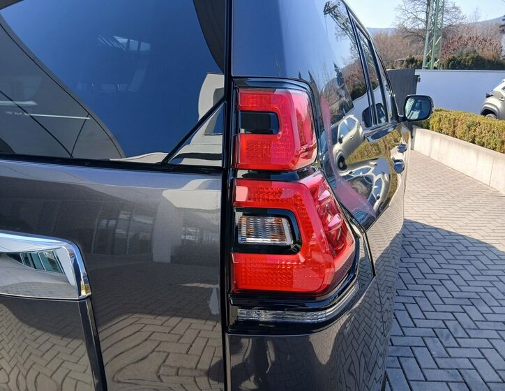 Toyota Land Cruiser SUV / Terénní 2,8 l 150 kw