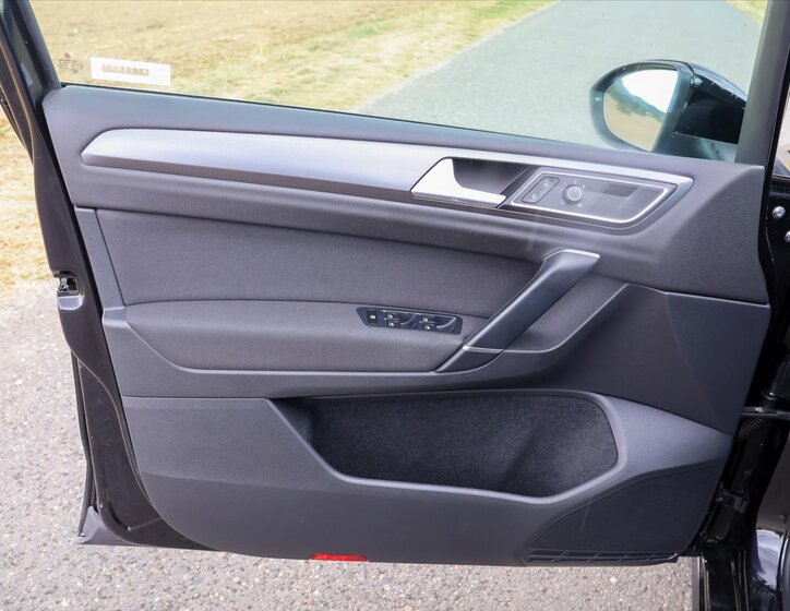 Volkswagen Golf Sportsvan 11