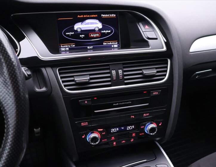 Audi RS 4 Kombi 4,2 l 331 kw