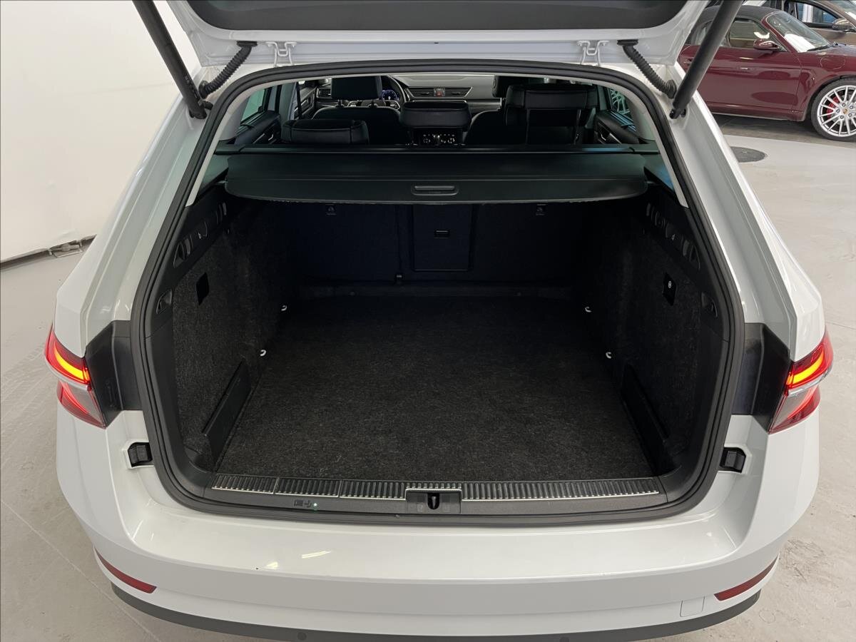 Škoda Superb Kombi 2,0 l 147 kw