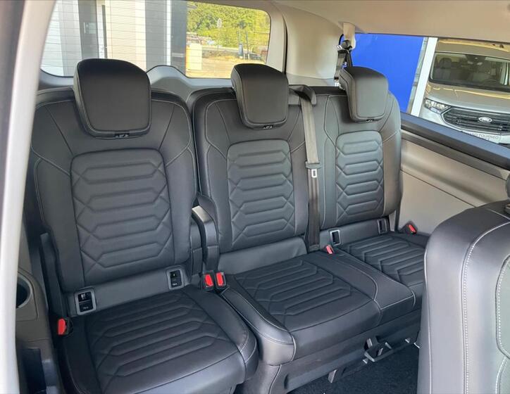 Ford Tourneo Custom Kombi 2,0 l 125 kw