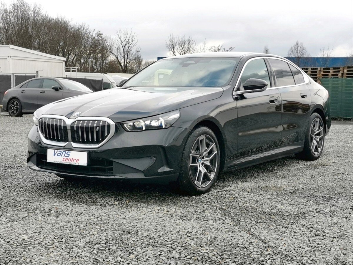 BMW i5 Sedan 0,0 290 kw