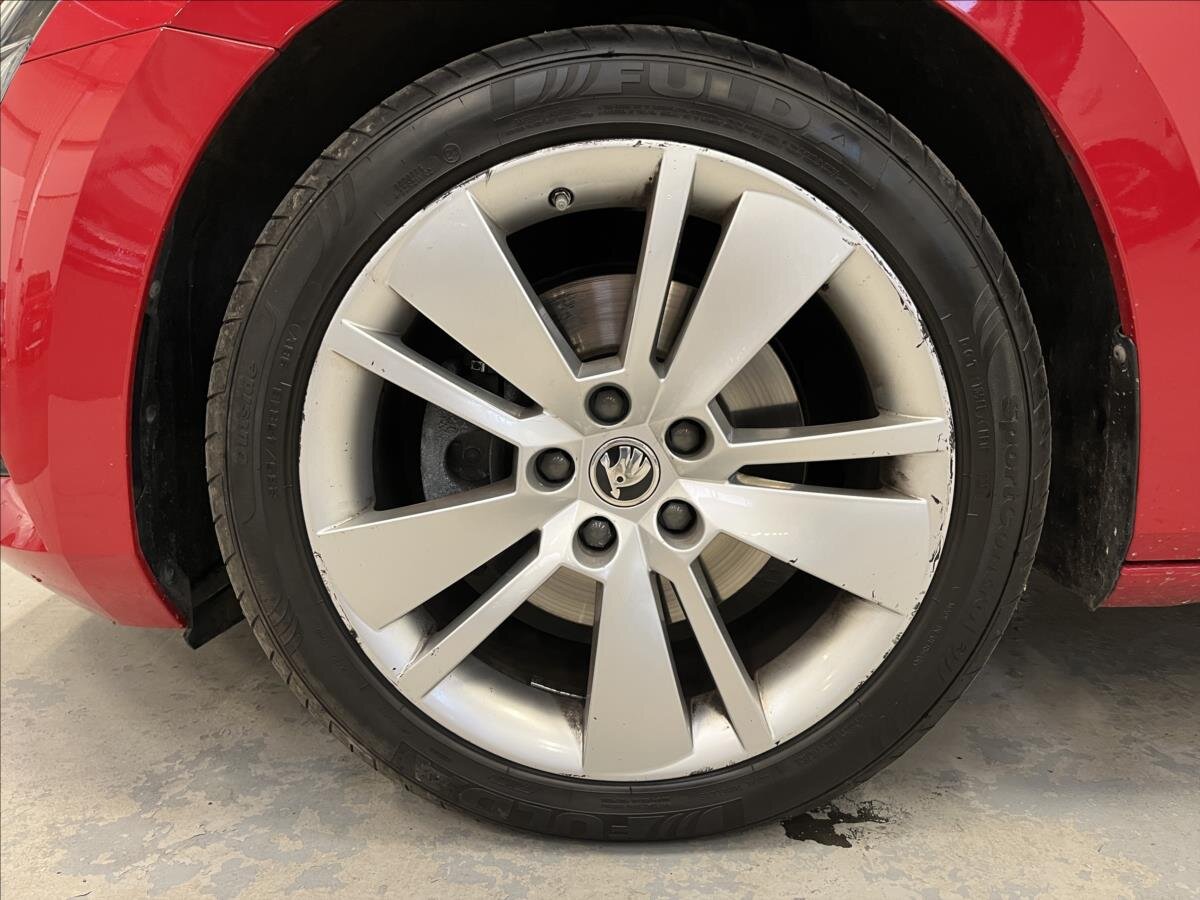 Škoda Superb Kombi 2,0 l 147 kw