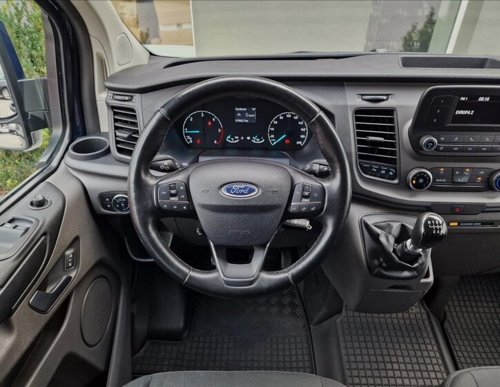 Ford Transit Custom 12