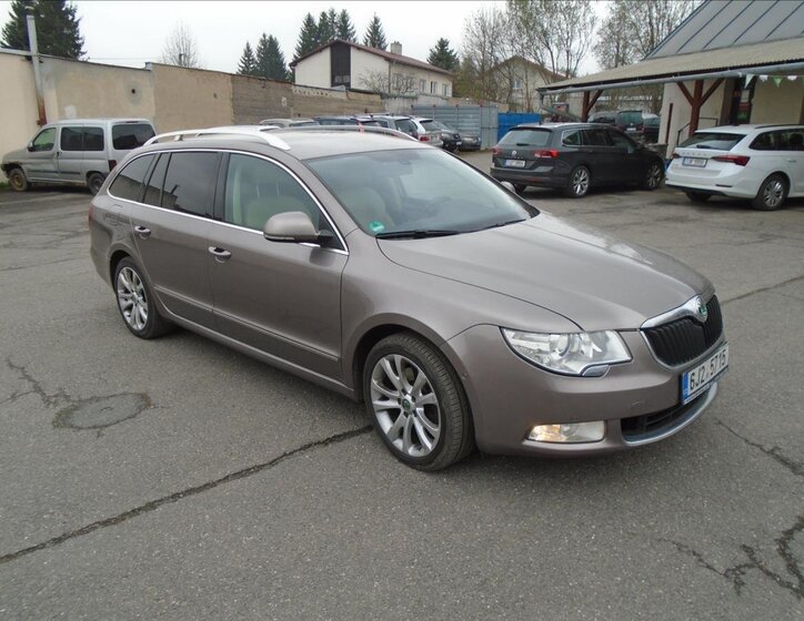 Škoda Superb Kombi 2,0 l 125 kw