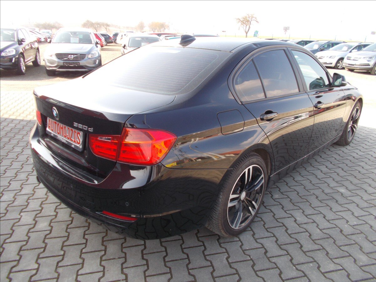 BMW Řada 3 Sedan / Limuzína 2,0 l 135 kw