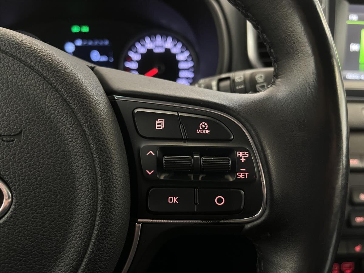 KIA Sportage SUV / Terénní 2,0 l 100 kw