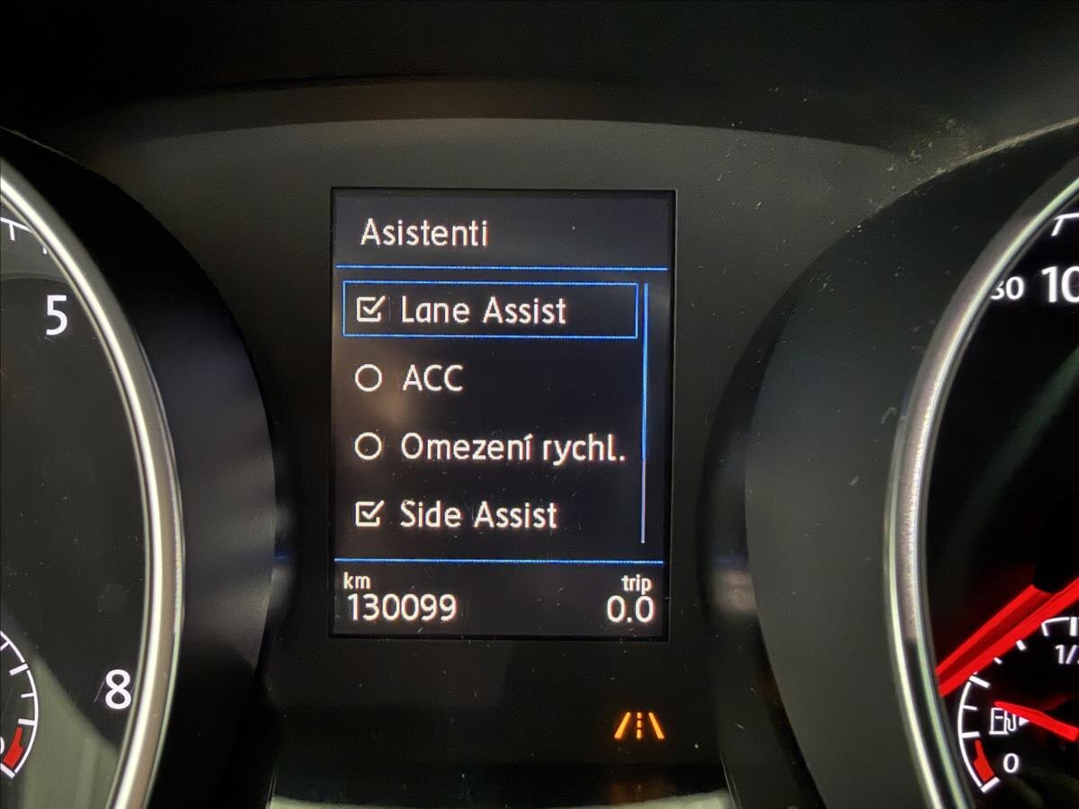 Volkswagen Touran Kombi 1,5 l 110 kw