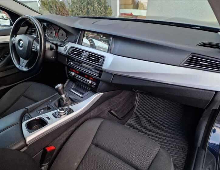 BMW Řada 5 13