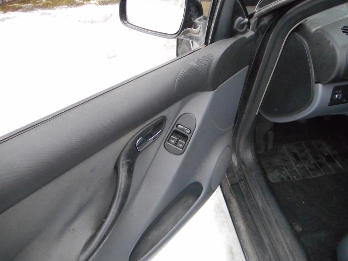 Seat Leon Hatchback 1,4 l 55 kw