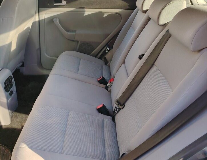 Volkswagen Golf Sedan 0,0 77 kw