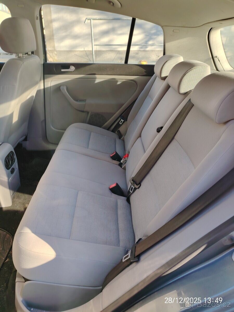 Volkswagen Golf Sedan 0,0 77 kw