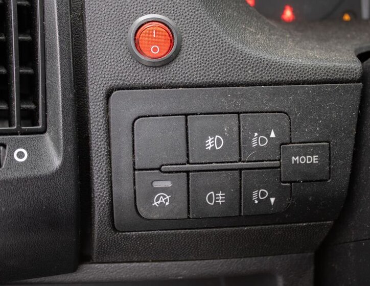 Peugeot Boxer Skříň 2,2 l 121 kw