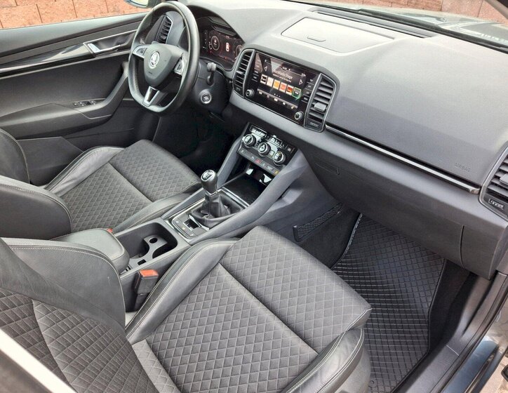 Škoda Karoq SUV / Terénní 1,5 l 110 kw