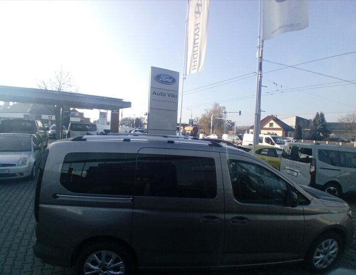 Ford Tourneo Connect Kombi 1,5 l 0