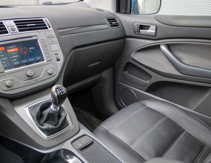 Ford Kuga SUV 2,0 l 100 kw