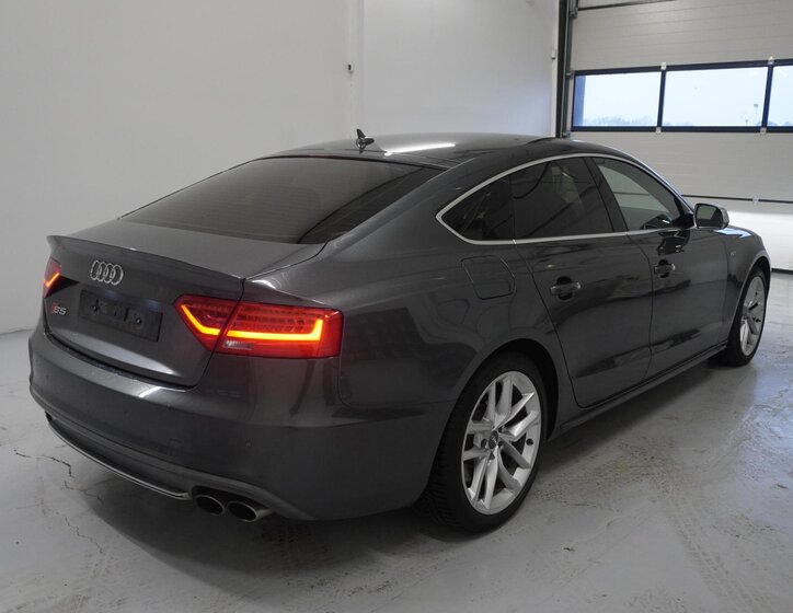 Audi S5 Hatchback 3,0 l 249 kw