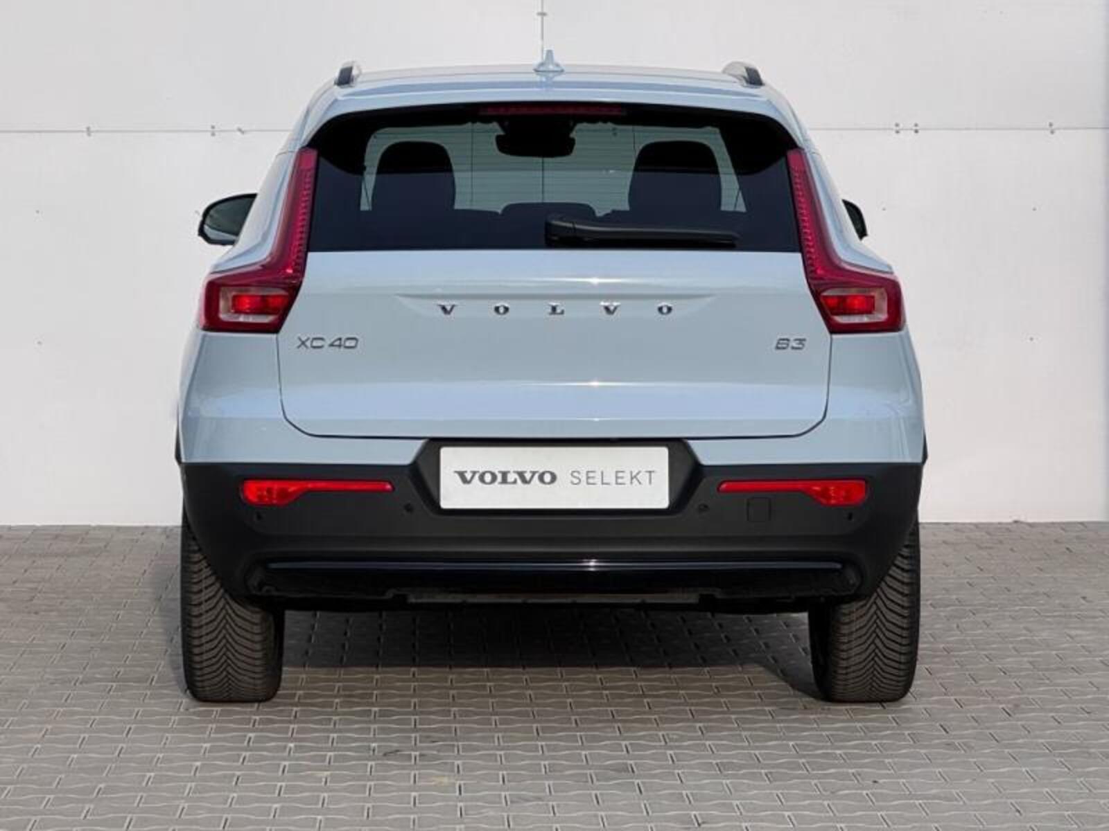 Volvo XC40 6