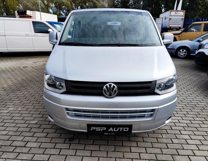 Volkswagen Caravelle Kombi 2,5 l 96 kw