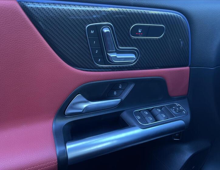 Mercedes-Benz Třídy B 12