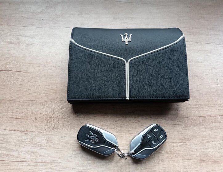 Maserati Ghibli Sedan 3,0 l 243 kw