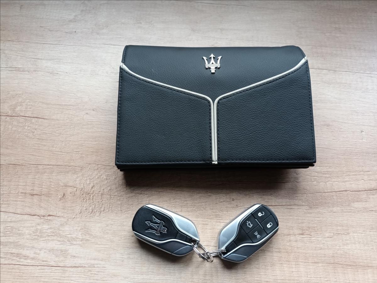 Maserati Ghibli Sedan 3,0 l 243 kw