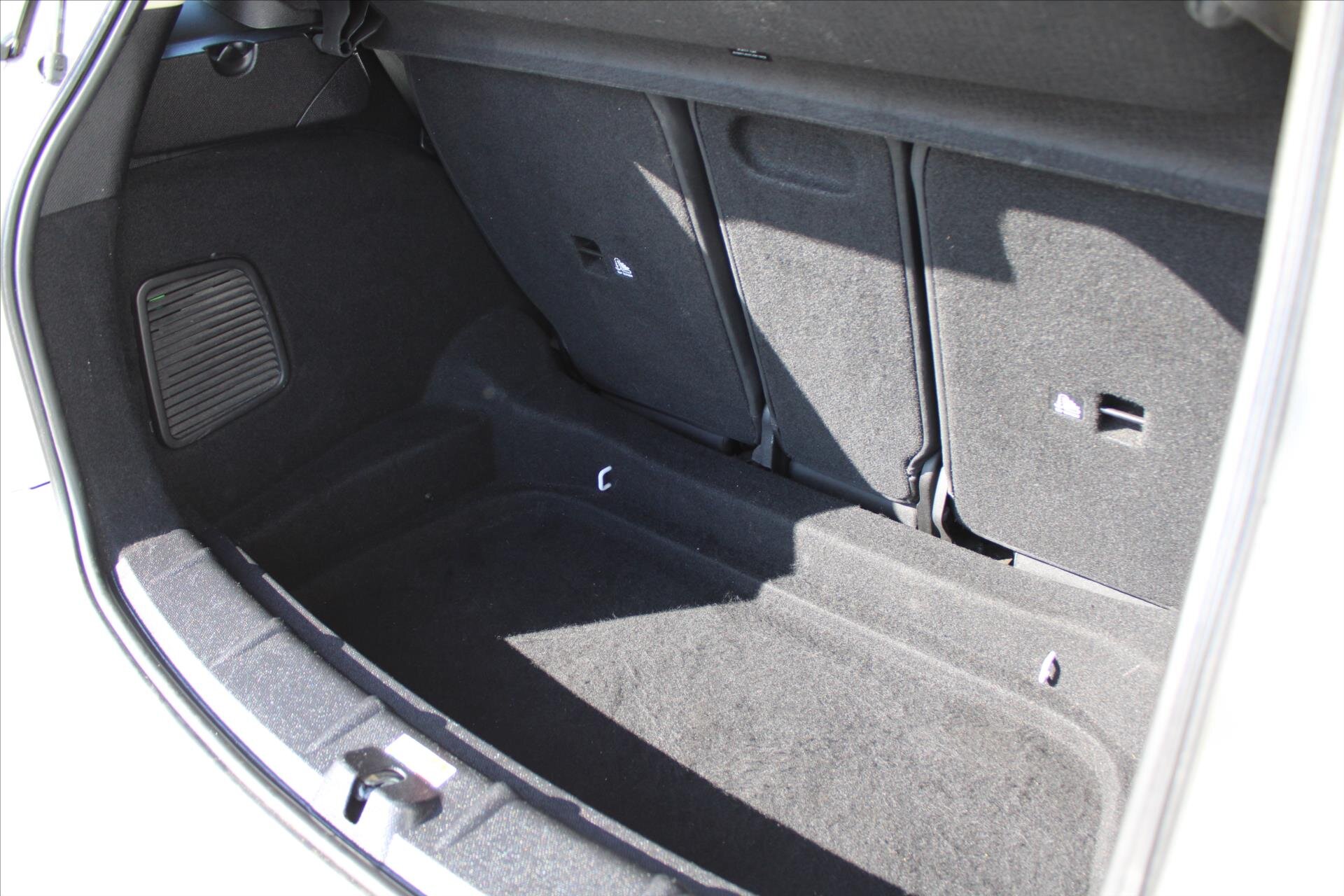 Mini Countryman SUV / Terénní 1,6 l 90 kw