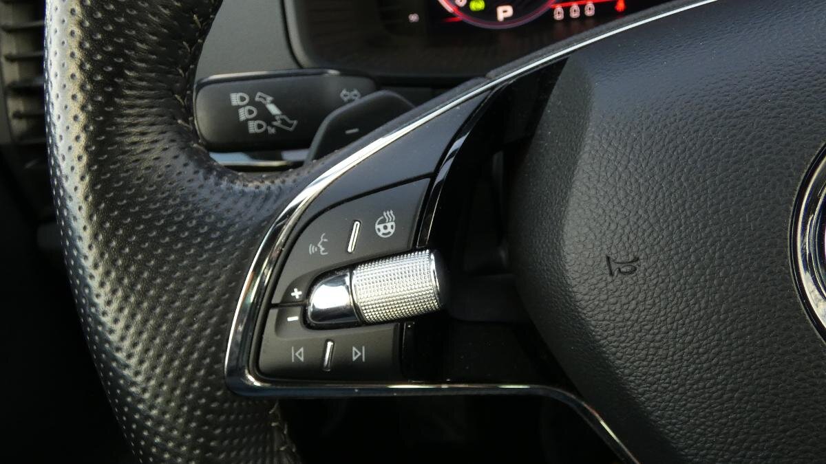 Škoda Karoq SUV / Terénní 1,5 l 110 kw