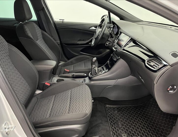 Opel Astra Hatchback 1,6 l 118 kw