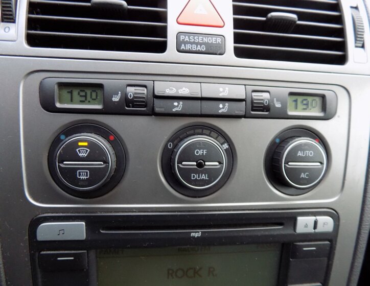 Volkswagen Touran Ostatní 2,0 l 103 kw