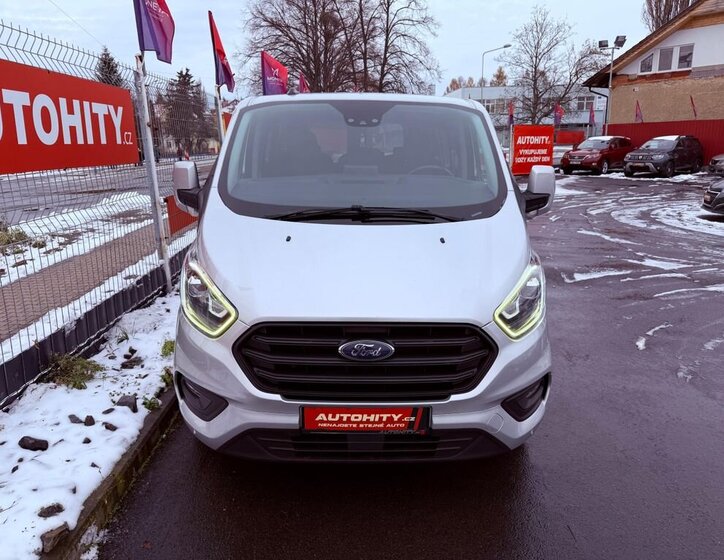 Ford Tourneo Custom 3