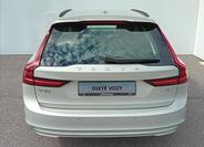 Volvo V90 8